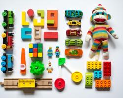 Dlaczego zabawki mają duże znaczenie dla rozwoju dziecka?