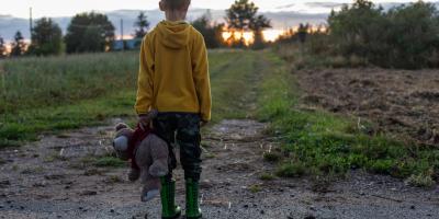 Jak mozna pomóc nieśmiałemu dziecku